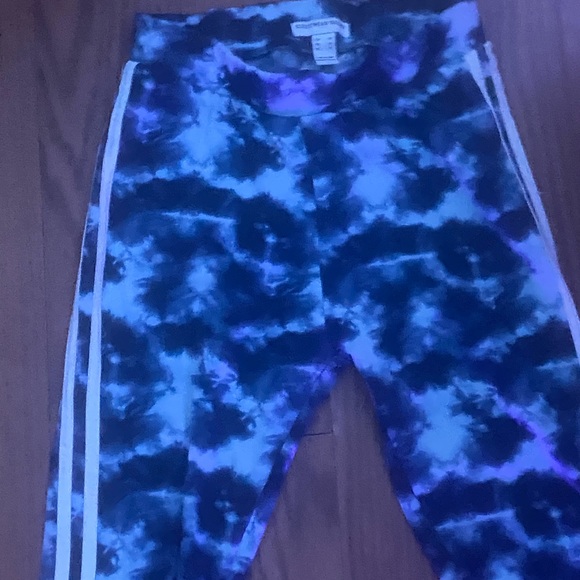 blue leggings with 2 white stripes on the sides - Picture 1 of 1